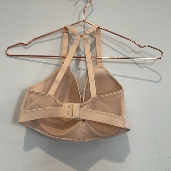 LIVELY BRA all day deep V no wore crème colored size 34DD NWOT - Picture 10 of 13